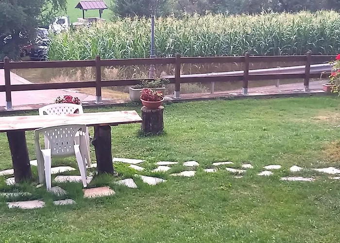 Aura Del Bosco Apartment Roisan